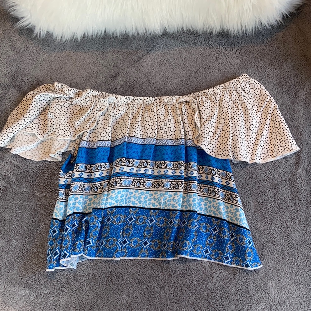 Blue, white, and black print crop top